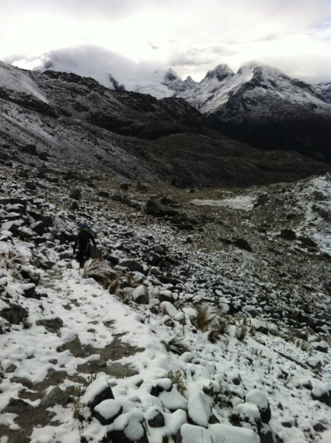 Descenso del resalte hacia el campo base.