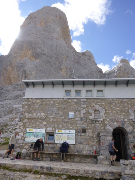 Refugio de Urriellu.