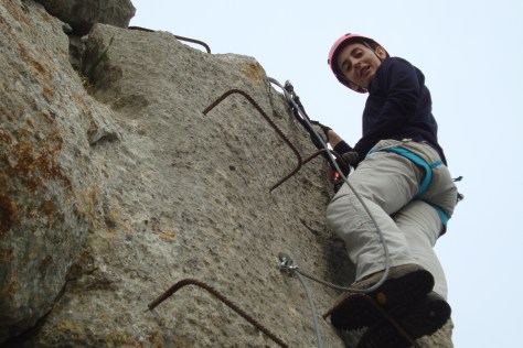 Lourdes llegando a La Bola.