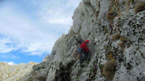 y Lourdes que ya está subiendo el 3º tramo ( un tramo K3 de 90 m ), ....