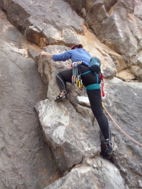 Lourdes comenzando una vía.